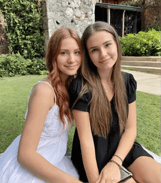 MTF NSFW Busty Girlfriends Undress